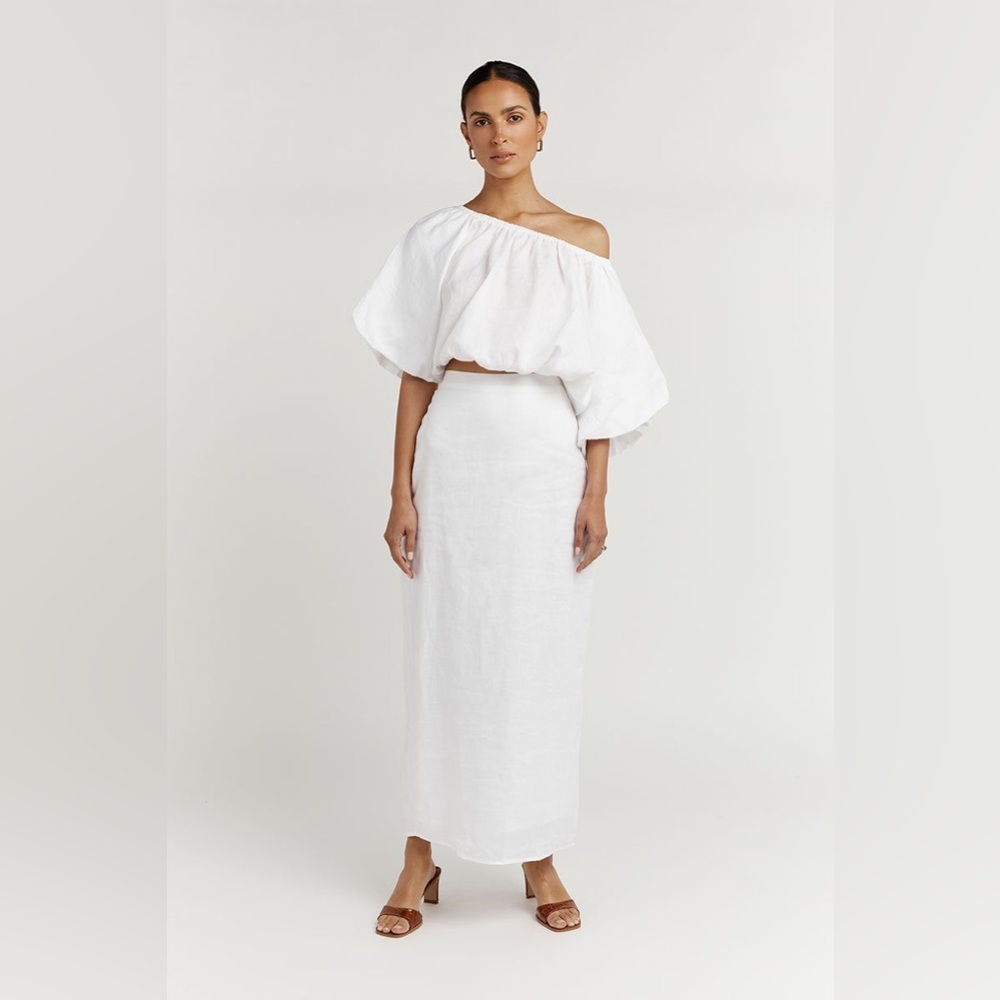 NWT DISSH Off Shoulder Linen Blouse